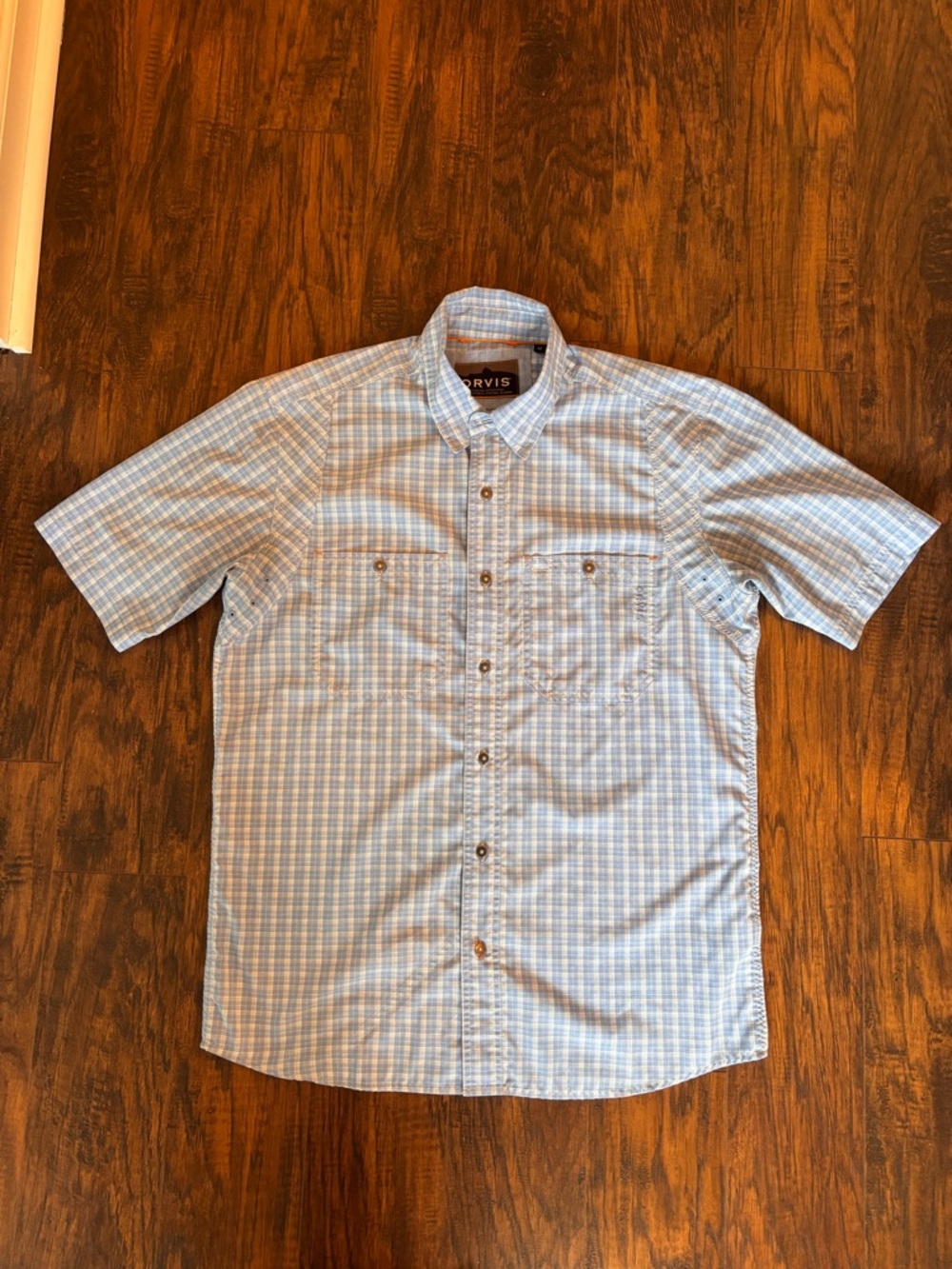 Orvis Angler Light Blue and White Plaid Short-Sleeve Button-Down Shirt Medium